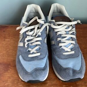Men’s blue suede New Balance tennis shoes size 12 Good used condition